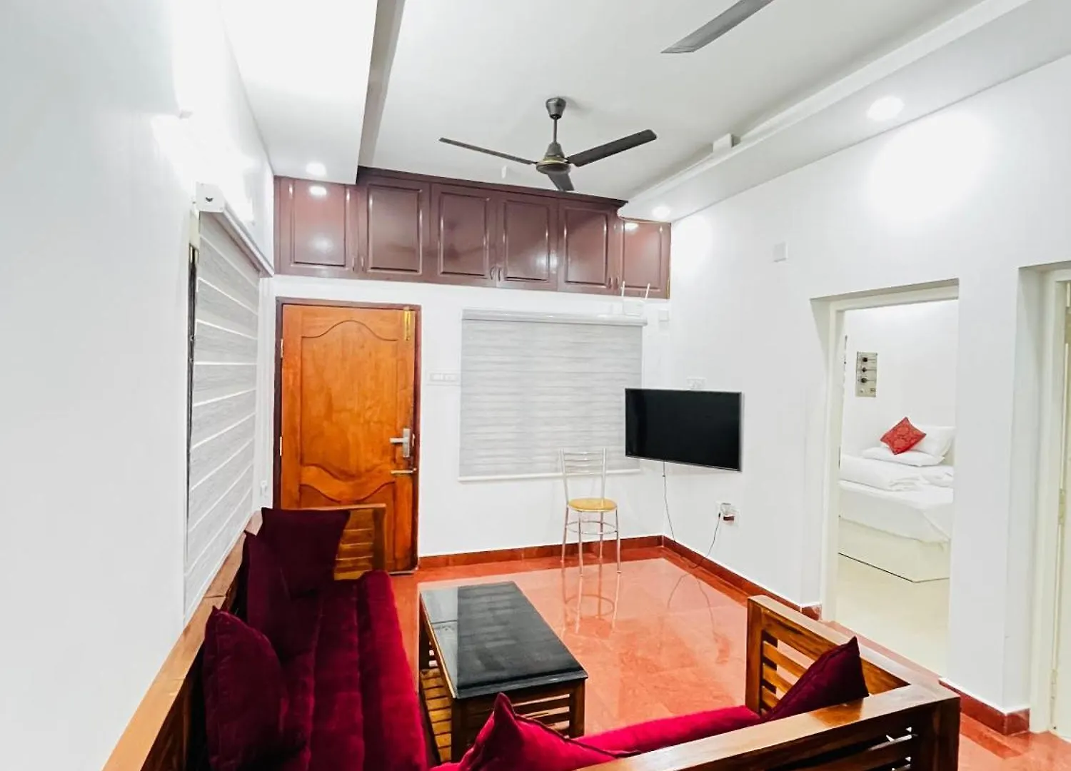 Kontakt z The Signature Suites